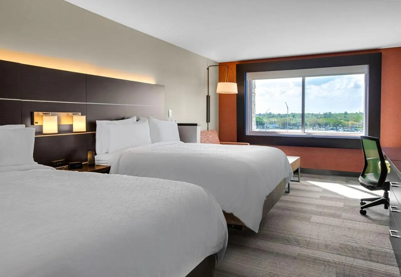 Holiday Inn Express & Suites Sanford - Lake Mary By Ihg Hotel